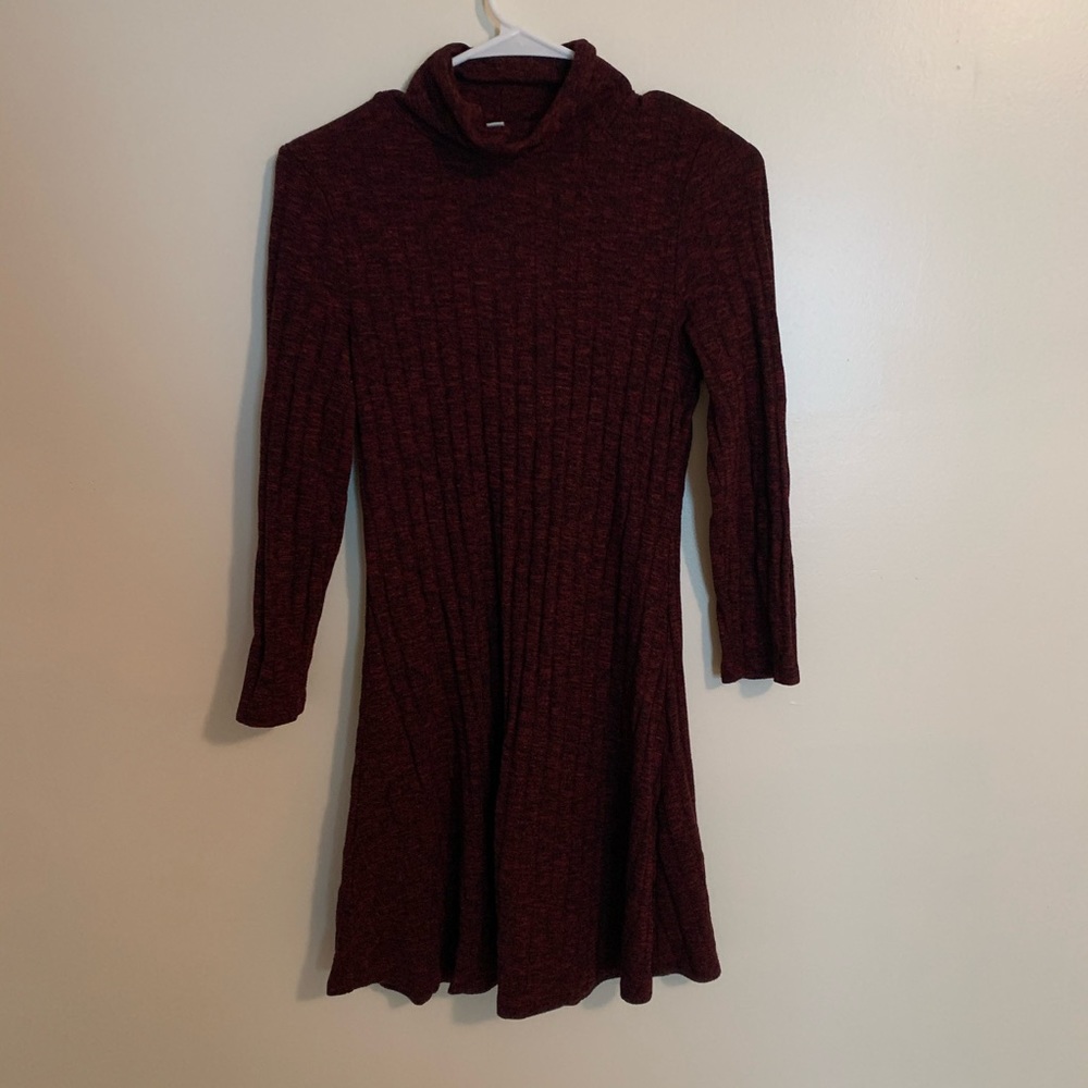 AMERICAN EAGLE - Maroon Turtle Neck Sweater Dress